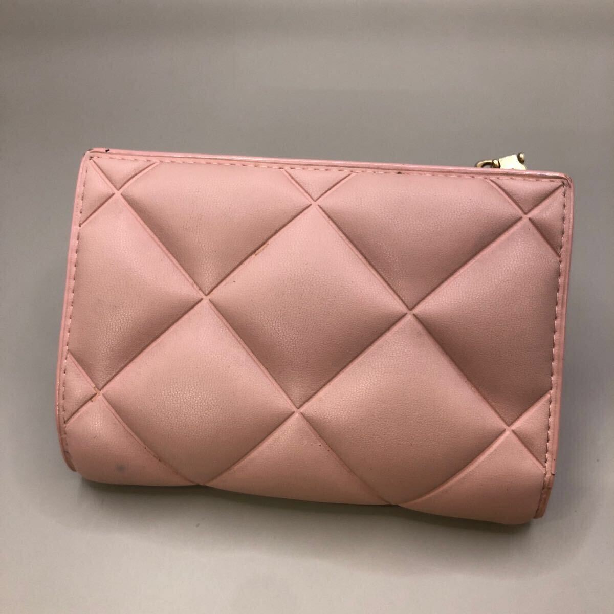 即決 CHARLES&KEITH 二つ折り財布