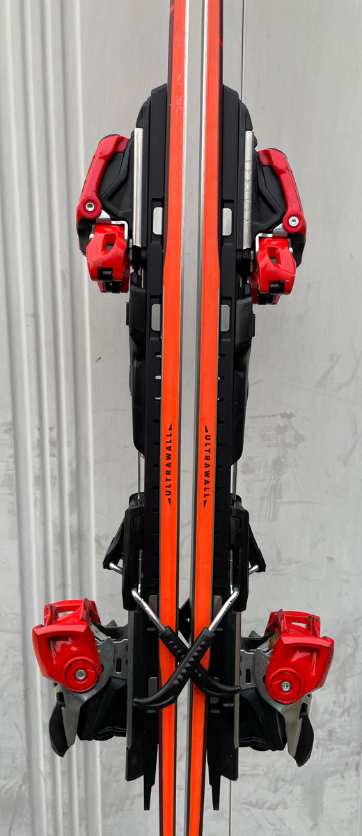 ATOMIC REDSTER G9R 182㎝ ビンディング付き X12 VAR アトミック ATOMIC REDSTER G9R 182㎝ ビンディング付き X12 VAR アトミック