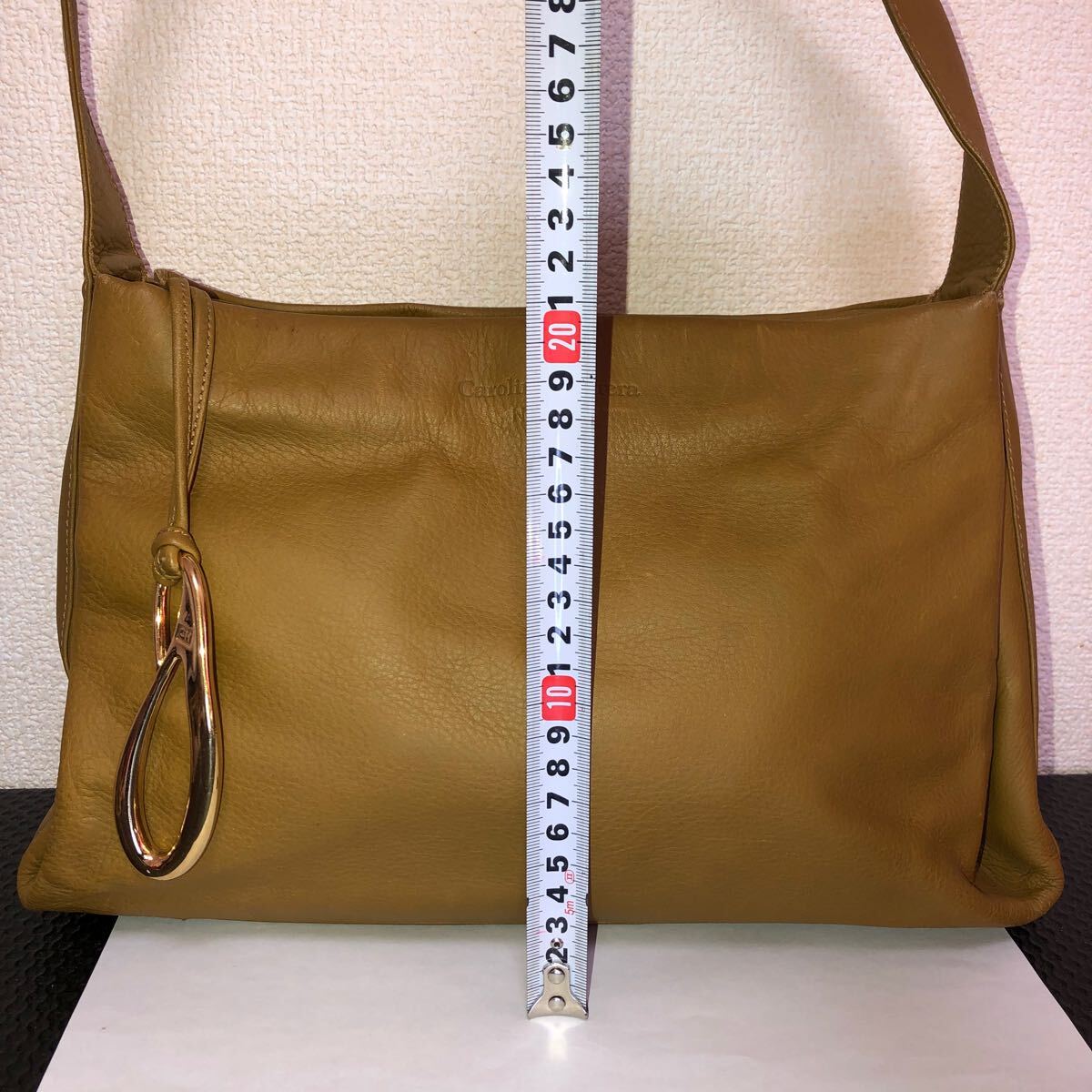 Carolina Herrera キャロライナ・ヘレラ ショルダーバッグ ー Carolina Herrera キャロライナ・ヘレラ ショルダーバッグ ー