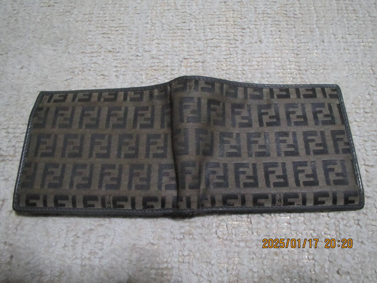 FENDI メンズ小銭入れ付き二つ折り財布　ジャンク品