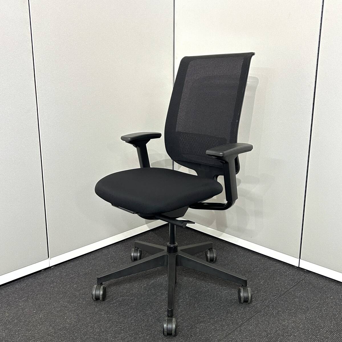 【中古?2016年制】Steelcase Reply ハイバック 可動肘 ランバーサポート ブラック