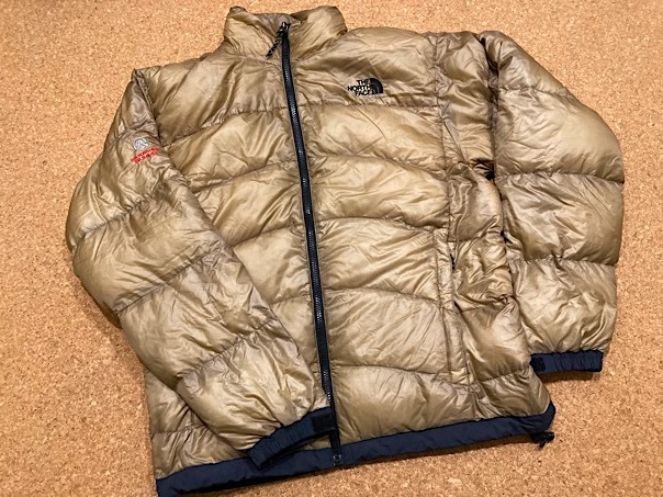 レア★ノースフェイス SUMMIT アコンカグア ダウンジャケット 金/ベージュ S ND18200★軽量 コンパクト 登山 キャンプ アウトドア