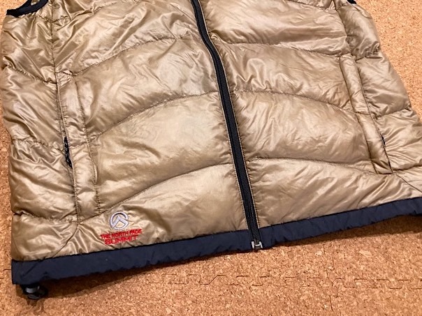 レア★ノースフェイス SUMMIT アコンカグア ダウンベスト ゴールド/ベージュ S ND13300★軽量 コンパクト 登山 キャンプ 富士山