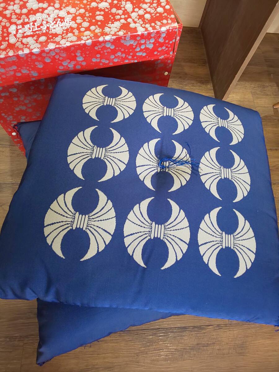 63805★座布団 5枚 長期保管品 未使用 劣化品 55×55㎝