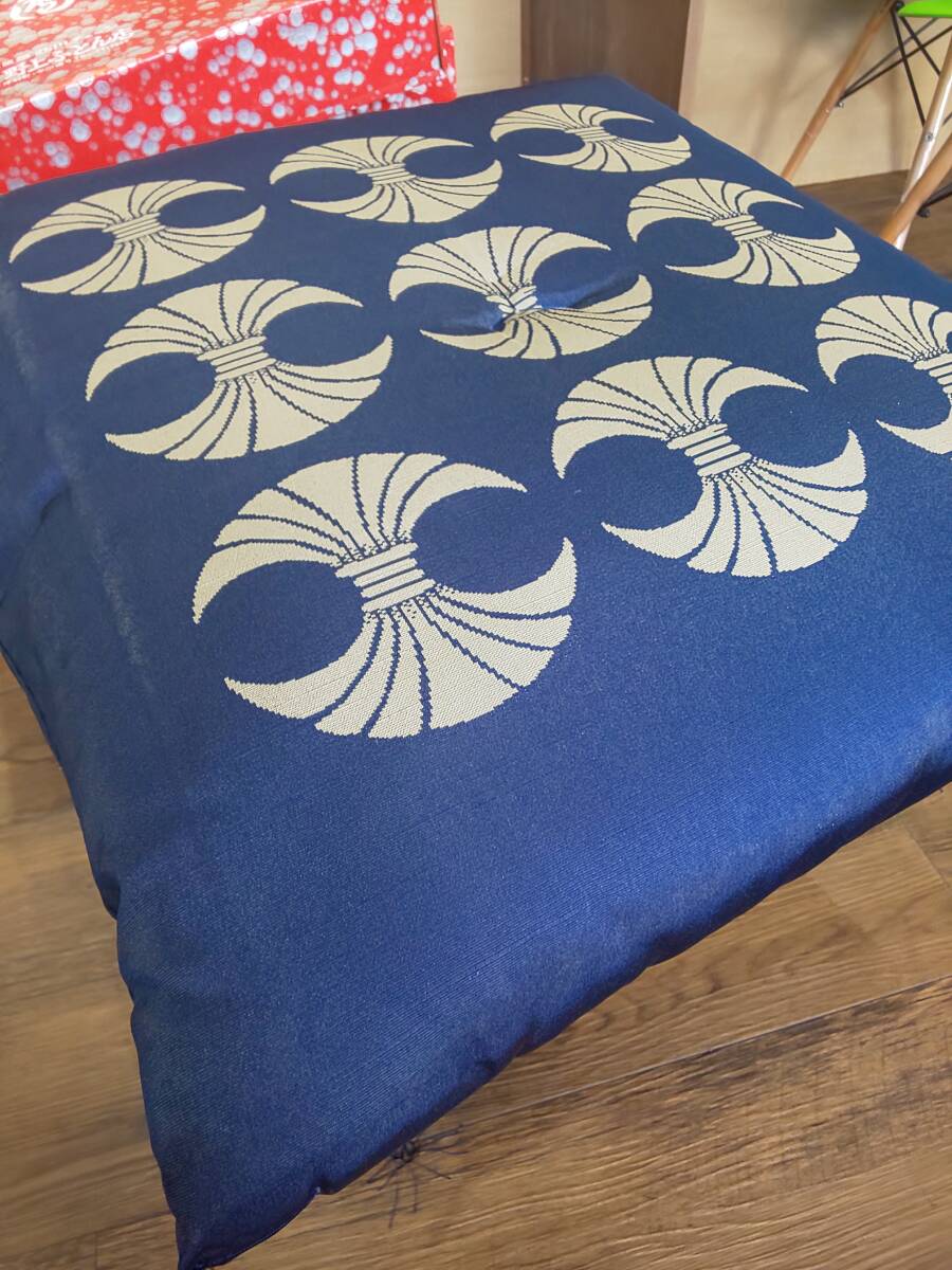 63805★座布団 5枚 長期保管品 未使用 劣化品 55×55㎝