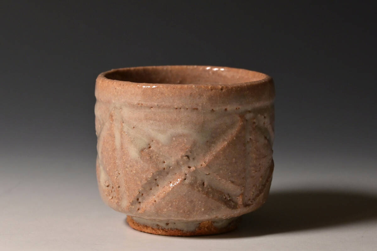 * не использовался похоже прекрасный товар * [ Majjore изобразительное искусство ] средний . -слойный выгода гравюра Karatsu большие чашечки для сакэ вместе коробка .. средний . нет . подлинный товар гарантия 