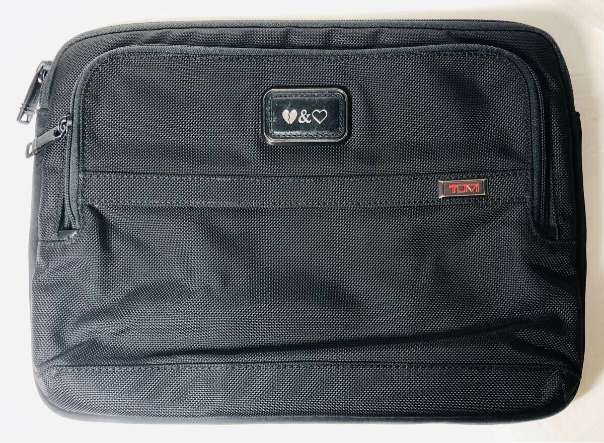 TUMI トゥミ Medium Laptop Cover ミディアムラップトップカバー ミディアム ラップトップ カバー ※刻印あり カバン內(nèi)部に軽微ヨゴレあり
