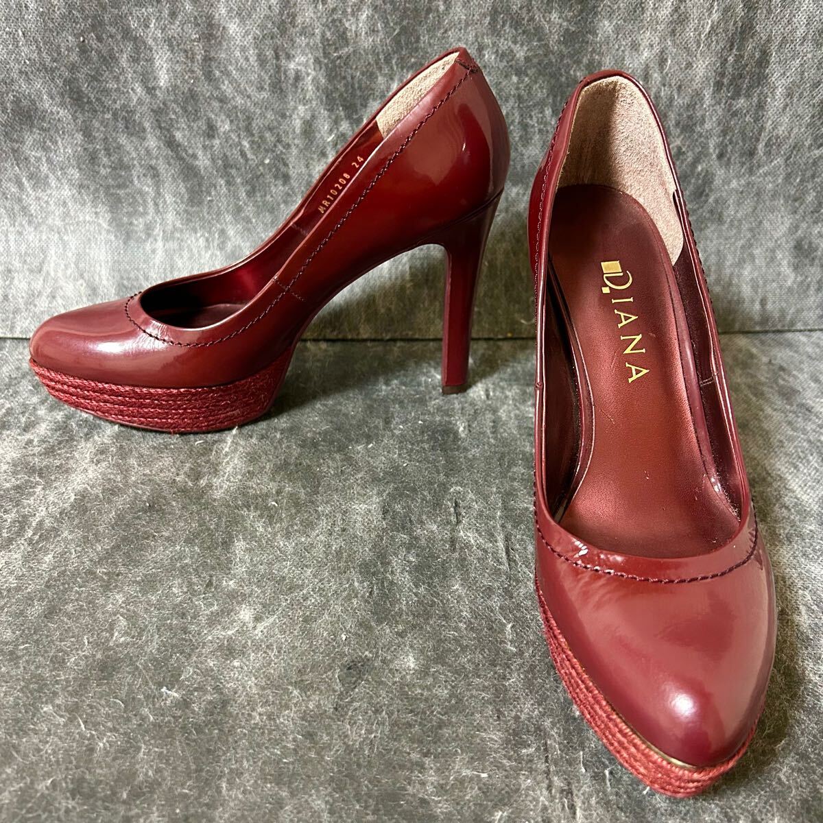 DIANA ダイアナ　ヒールパンプス エナメルパンプス ヒール11.1cm 24cm バーガンディ　＊DE