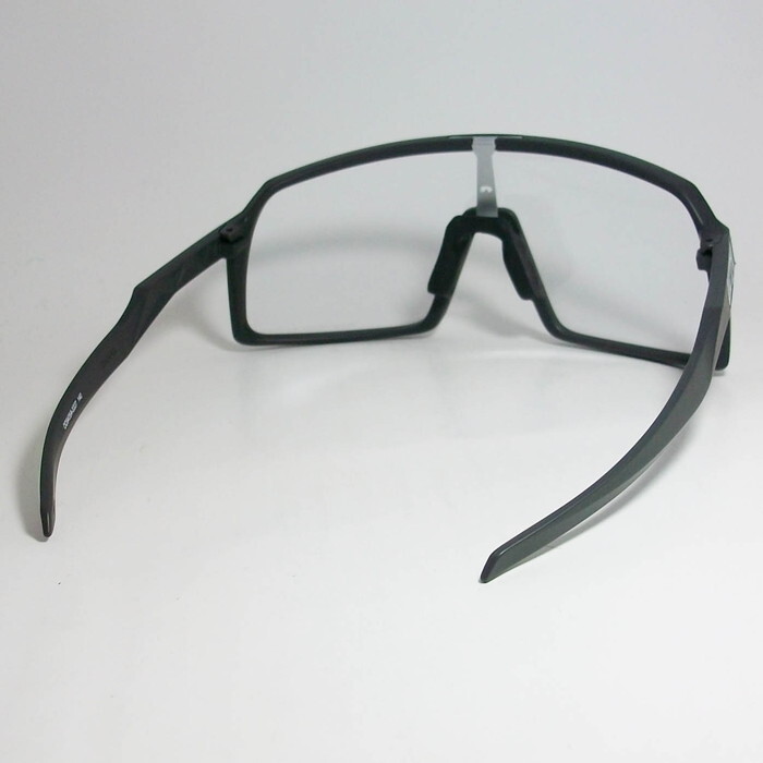 調光☆9406A-3337☆新品 未使用 オークリー Sutro スートロ 調光☆9406A-3337☆新品 未使用 オークリー Sutro スートロ