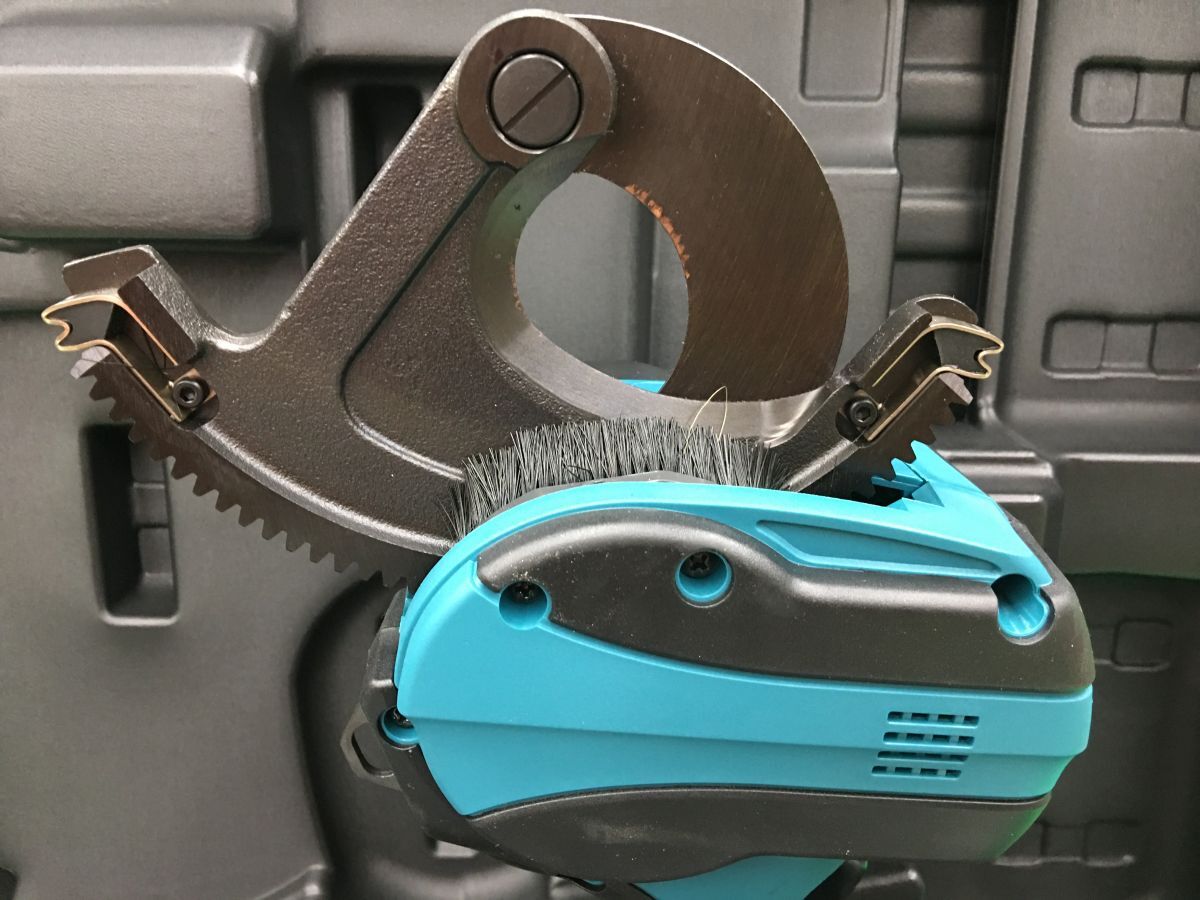 Yahoo!オークション - マキタ makita 18V 充電式ケーブルカッタ Yahoo!オークション - マキタ makita 18V 充電式ケーブルカッタ