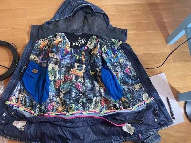 送料込み VOLCOM ボルコム 上下セット サイズXS USED リアル 送料込み VOLCOM ボルコム 上下セット サイズXS USED リアル