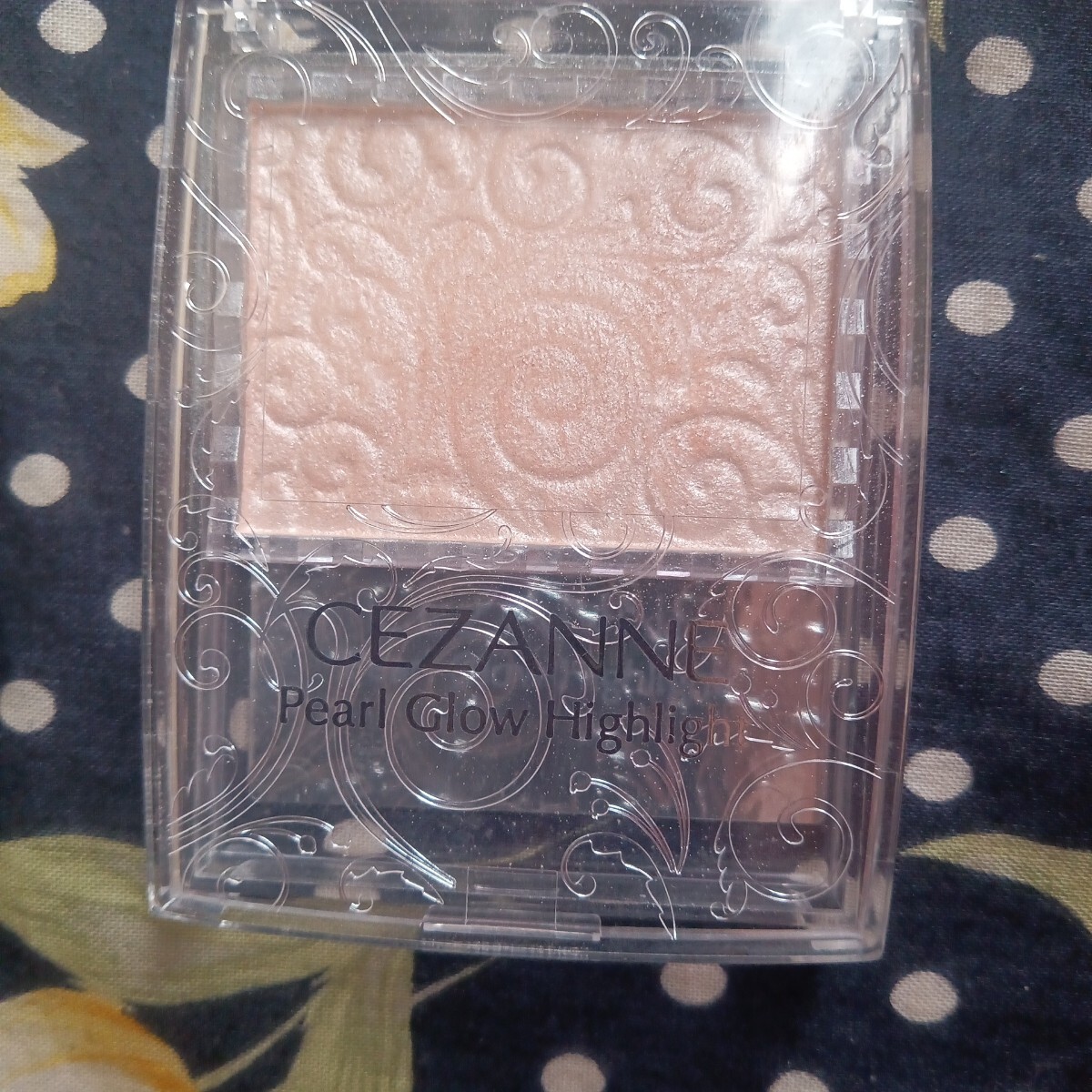 CEZANNE　パールグロウハイライト01シャンパンベージュ_画像1
