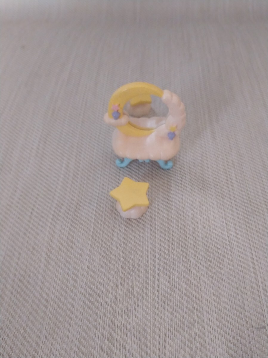 中古品◆シルバニアファミリー　赤ちゃん小物【おとぎの国　月のドレッサーセット】◆元箱無