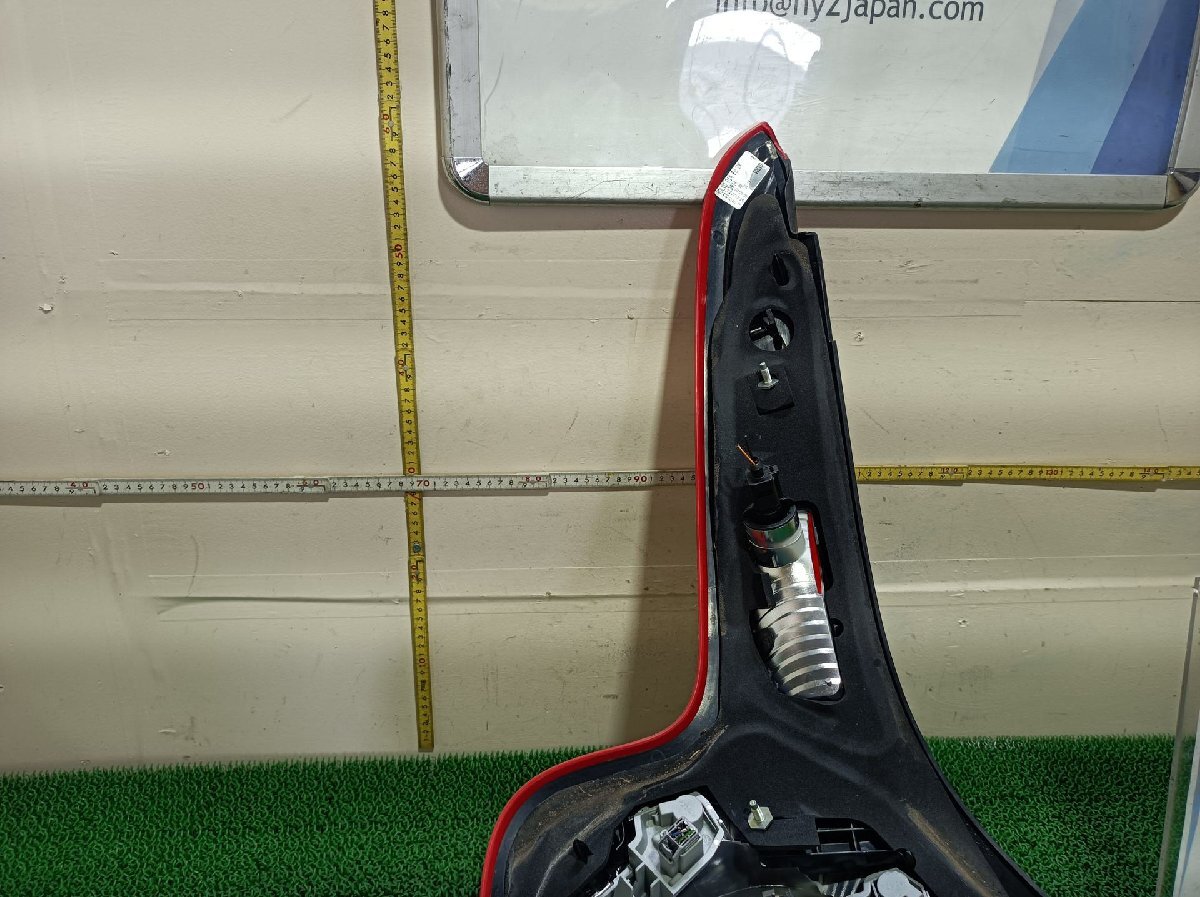  Volvo правый задний фонарь C30 DBA-MB5254, 2011 #hyj NSP218546