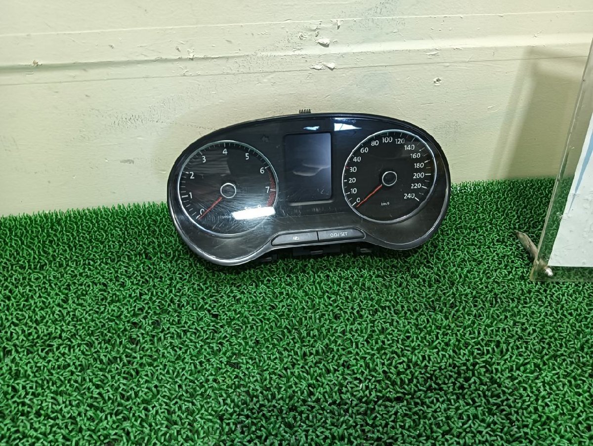 VW スピードメーター ポロ DBA-6RCBZ, 2012 #hyj NSP213083
