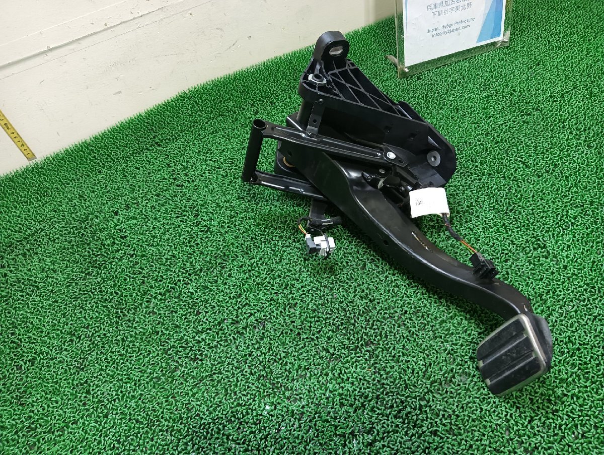 ポルシェ アクセルペダル パナメーラ 4S ABA-970M48A, 2010 #hyj NSP217001