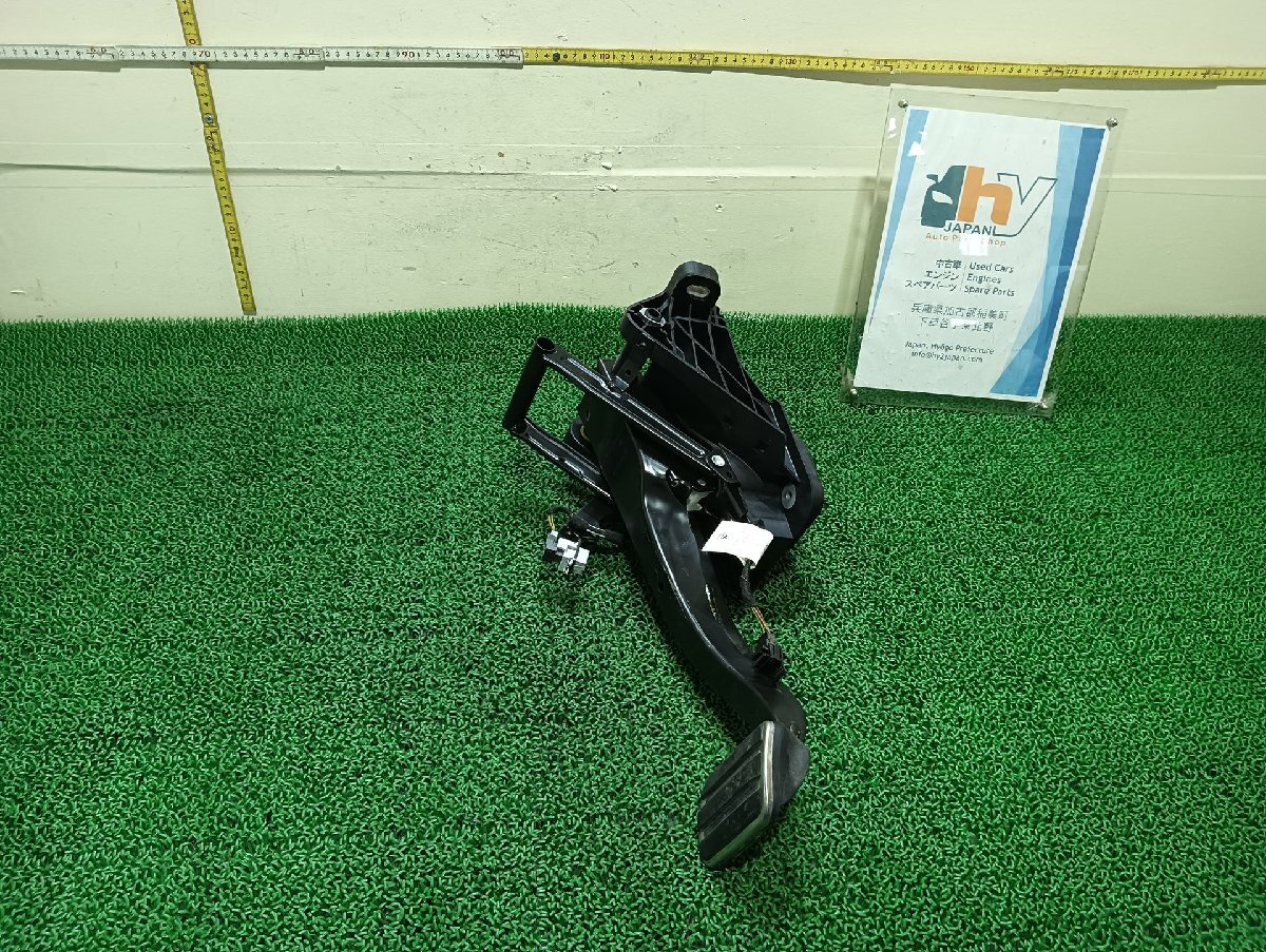 ポルシェ アクセルペダル パナメーラ 4S ABA-970M48A, 2010 #hyj NSP217001
