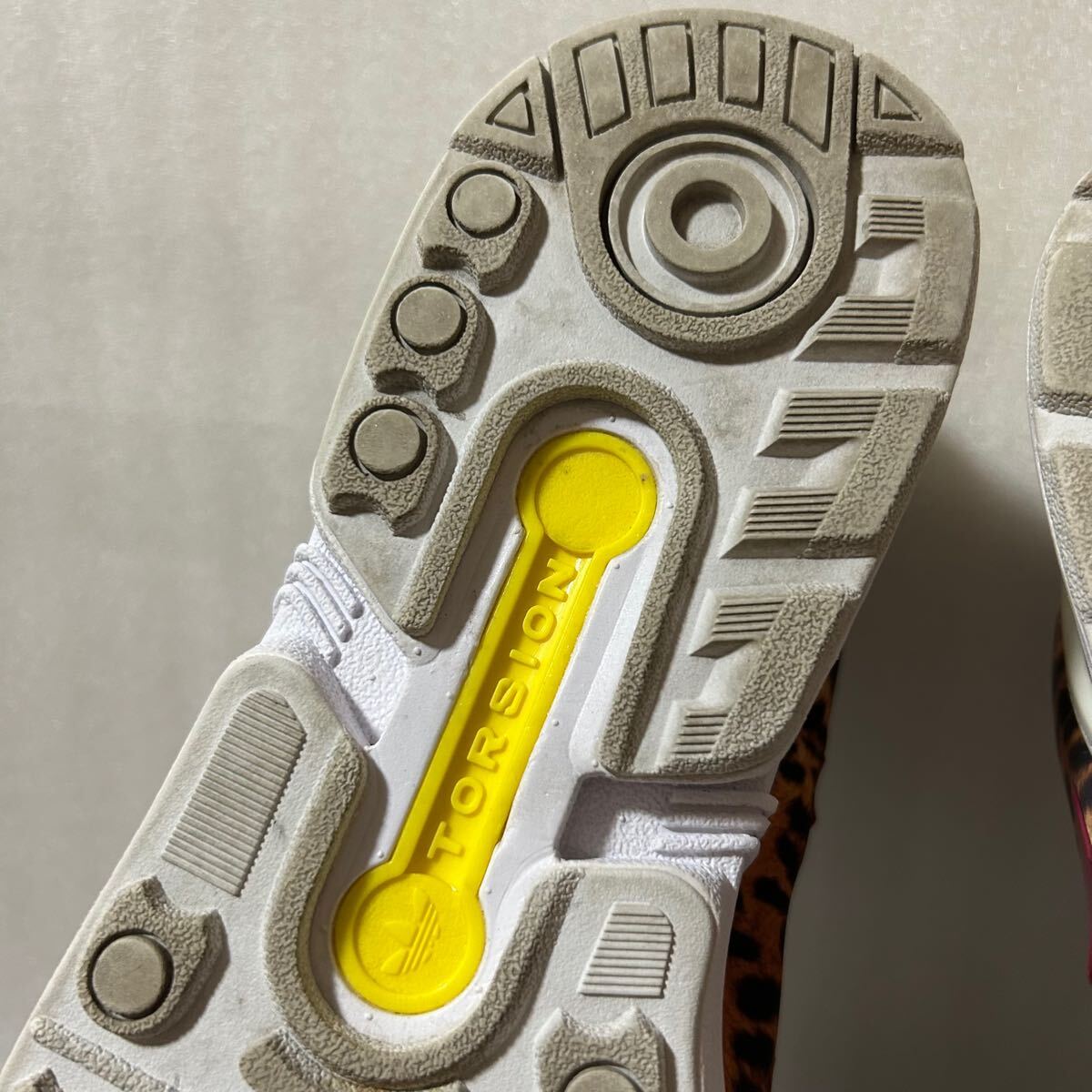 ド派手 メンズ レディース 26 0cm adidas アディダスTORSION ZX ド派手 メンズ レディース 26 0cm adidas アディダスTORSION ZX