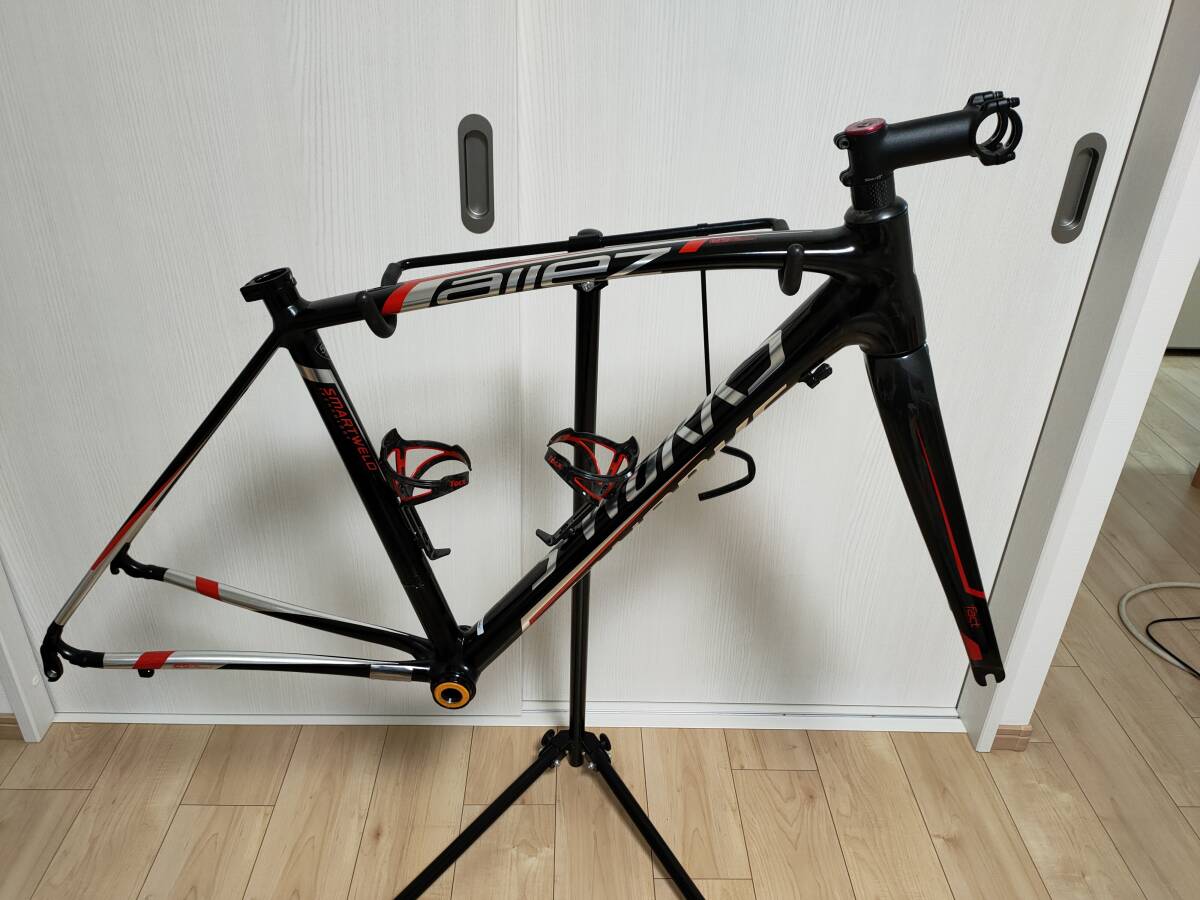 Yahoo!オークション - 奇跡の超美品 S-WORKS ALLEZ フレーム Yahoo!オークション - 奇跡の超美品 S-WORKS ALLEZ フレーム