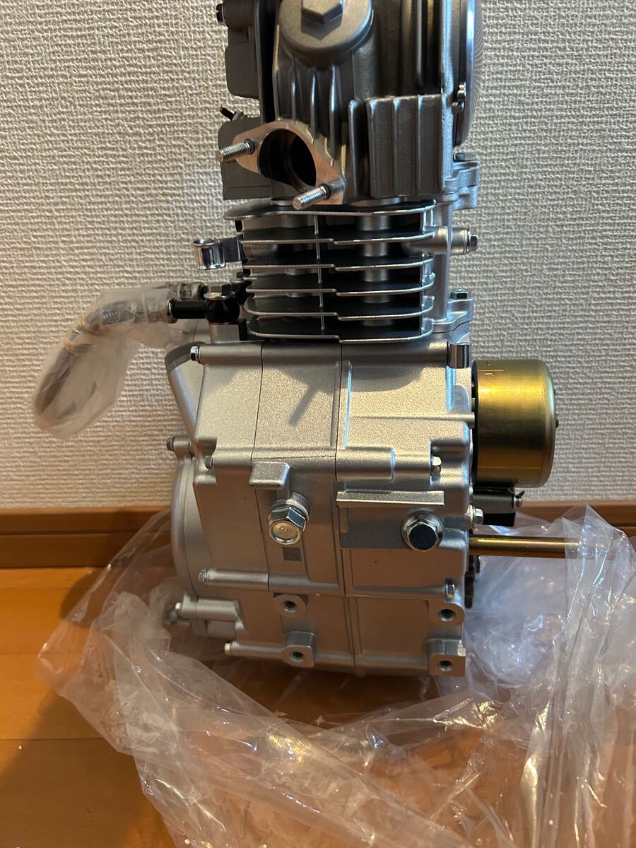 ミニモト パフォーマンス Z-1型125cc エンジン GPX125 新品未 ミニモト パフォーマンス Z-1型125cc エンジン GPX125 新品未