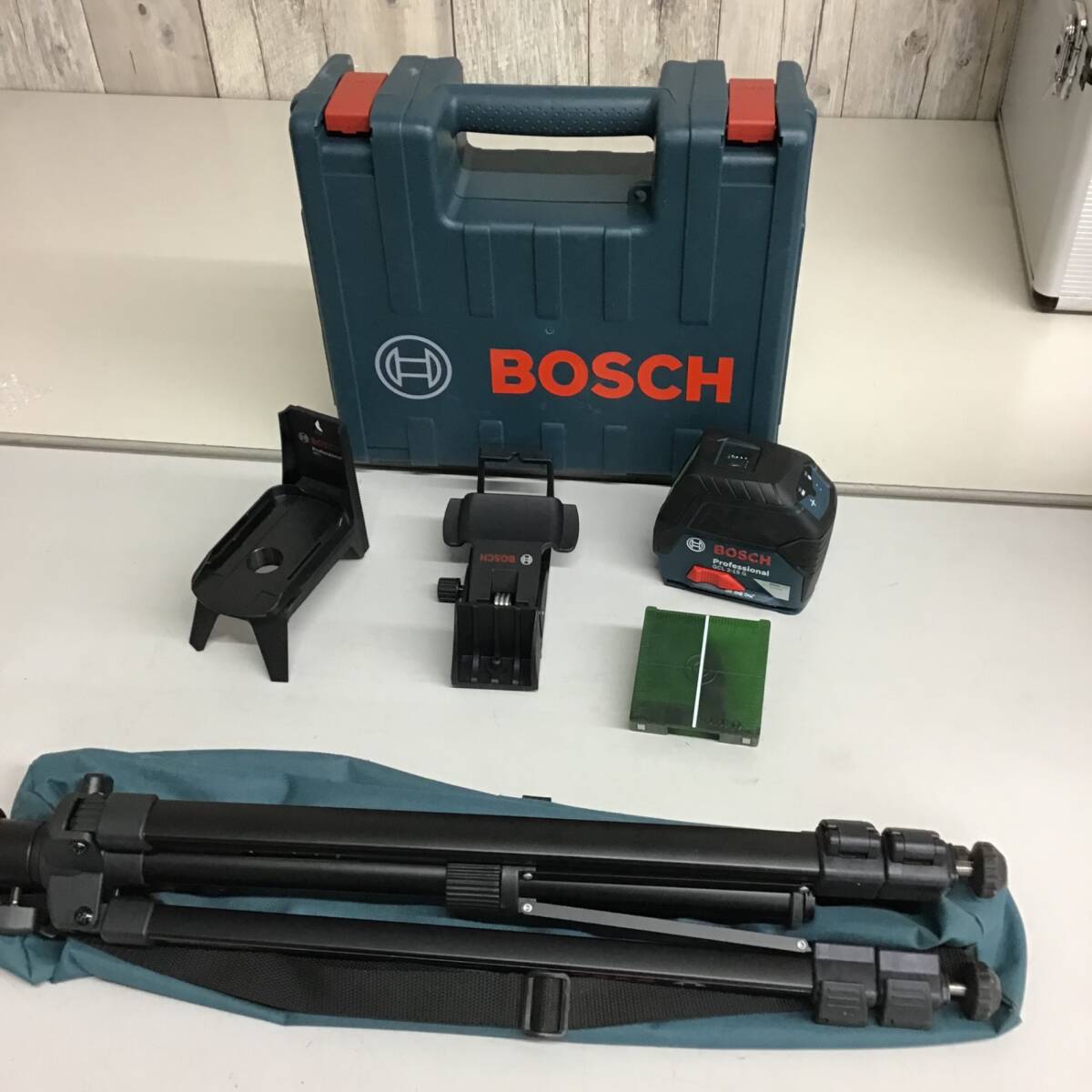 【中古品 美品】ボッシュ レーザー墨出し器 GCL2-15G ★即決価格★送料無料★