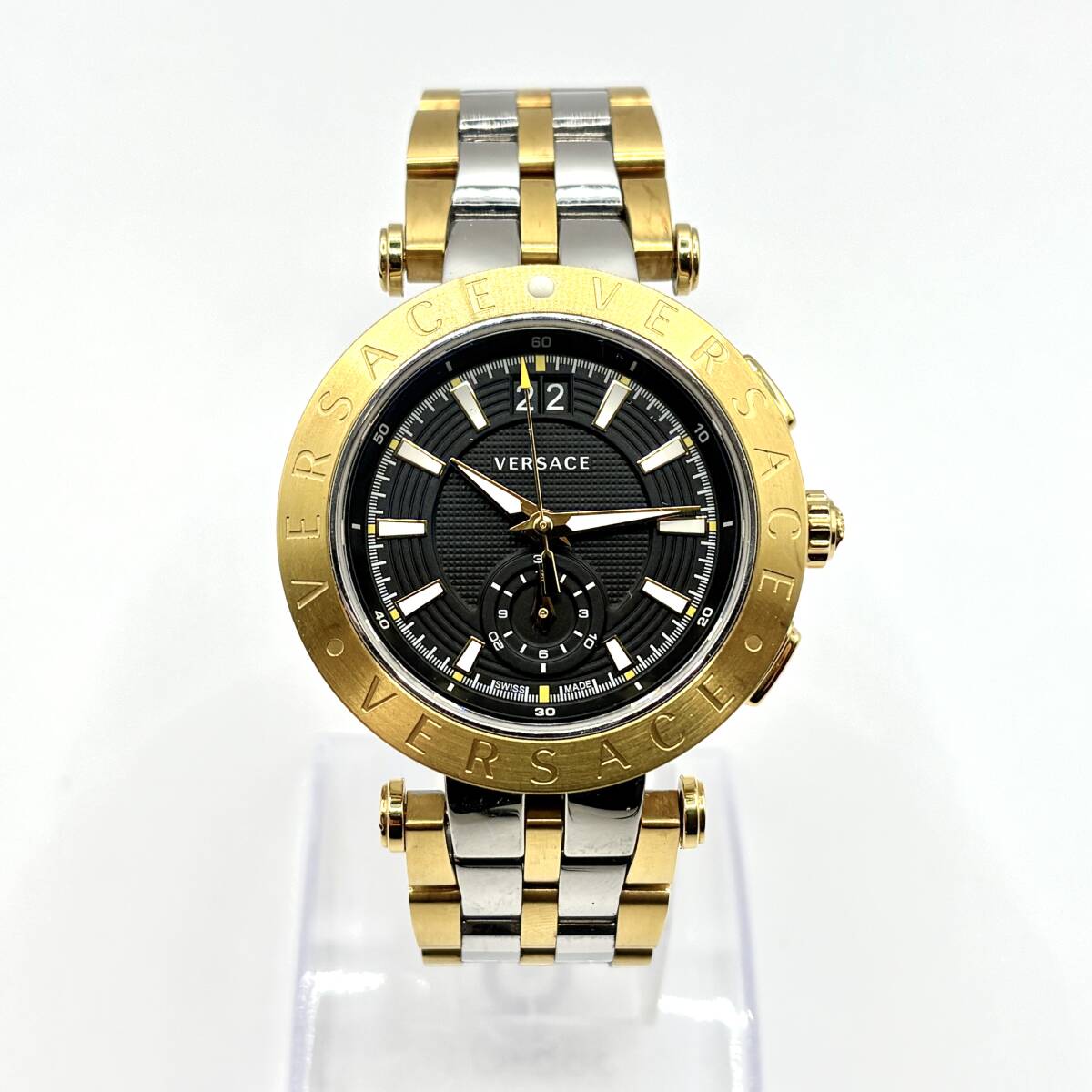 VERSACE ヴェルサーチ V-RACE SPORT VAH020016 SS/QZ 黒文字盤 VERSACE ヴェルサーチ V-RACE SPORT VAH020016 SS/QZ 黒文字盤