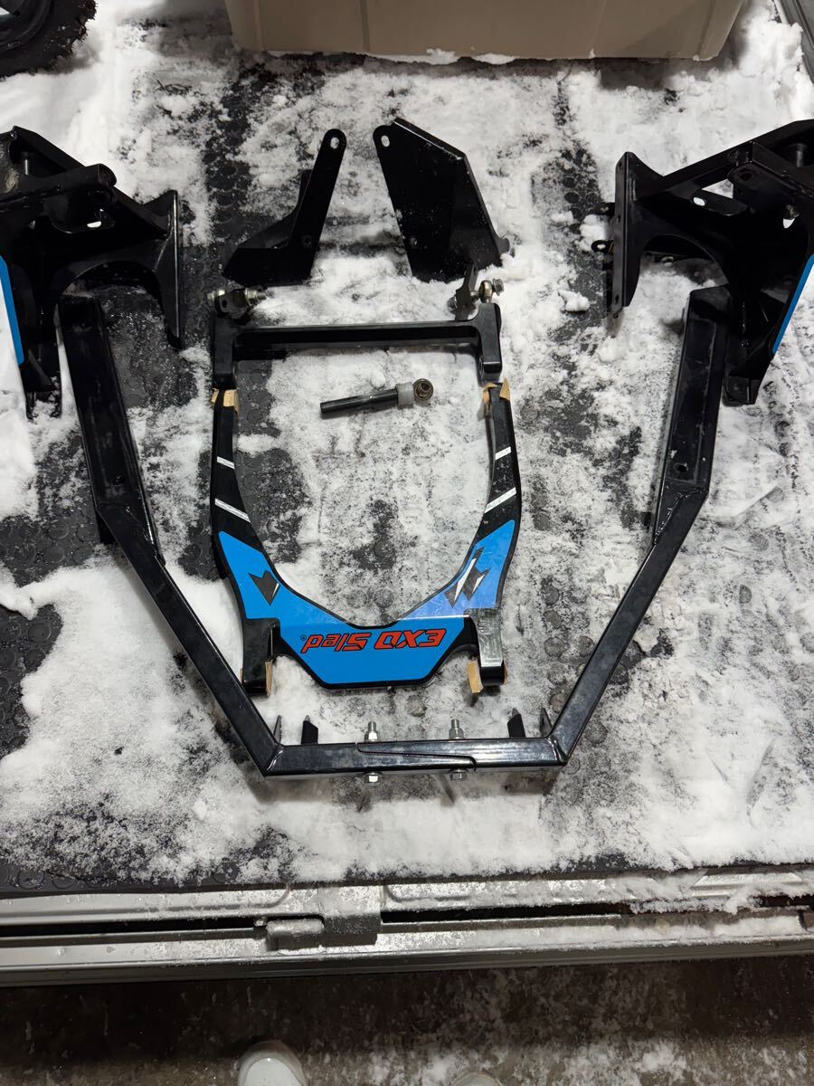 Yahoo!オークション - スノーモービル 1本足 EXO SLED ポラリス Yahoo!オークション - スノーモービル 1本足 EXO SLED ポラリス