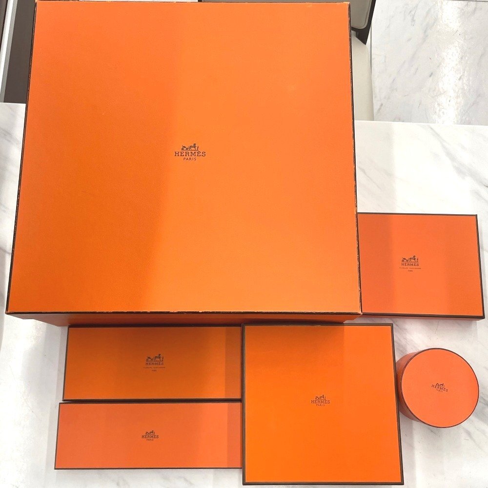 1円スタート HERMES エルメス 空箱 6点 バッグ箱 小物箱 時計箱など 年代不明 まとめ(エルメス)｜売買されたオークション情報、Yahoo!オークション(旧ヤフオク!)  の商品情報をアーカイブ公開 - オークファン（aucfan.com）