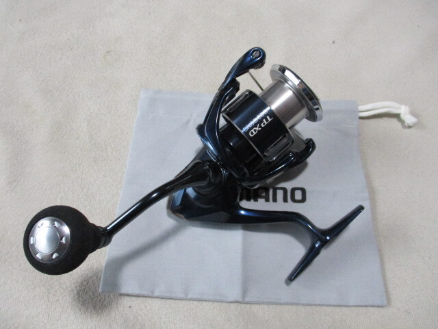 シマノ　（２１）　ツインパワーXD　C３０００XG　（美品）