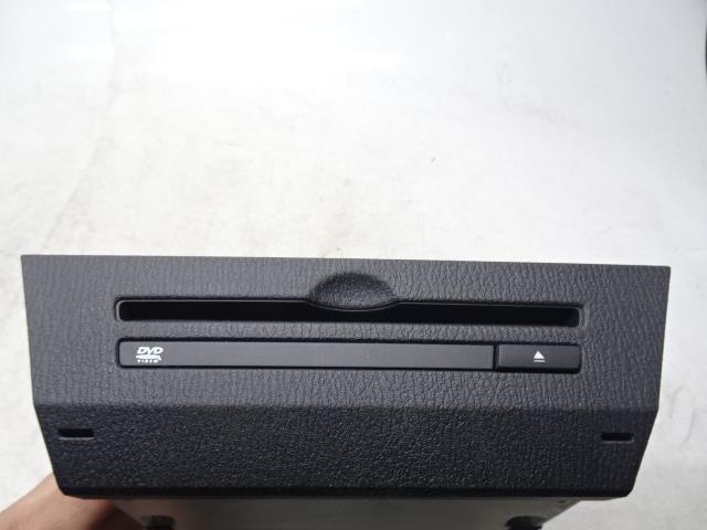 デミオ LDA-DJ5FS 純正DVDデッキ、ユニット D09J-669G0A 243071