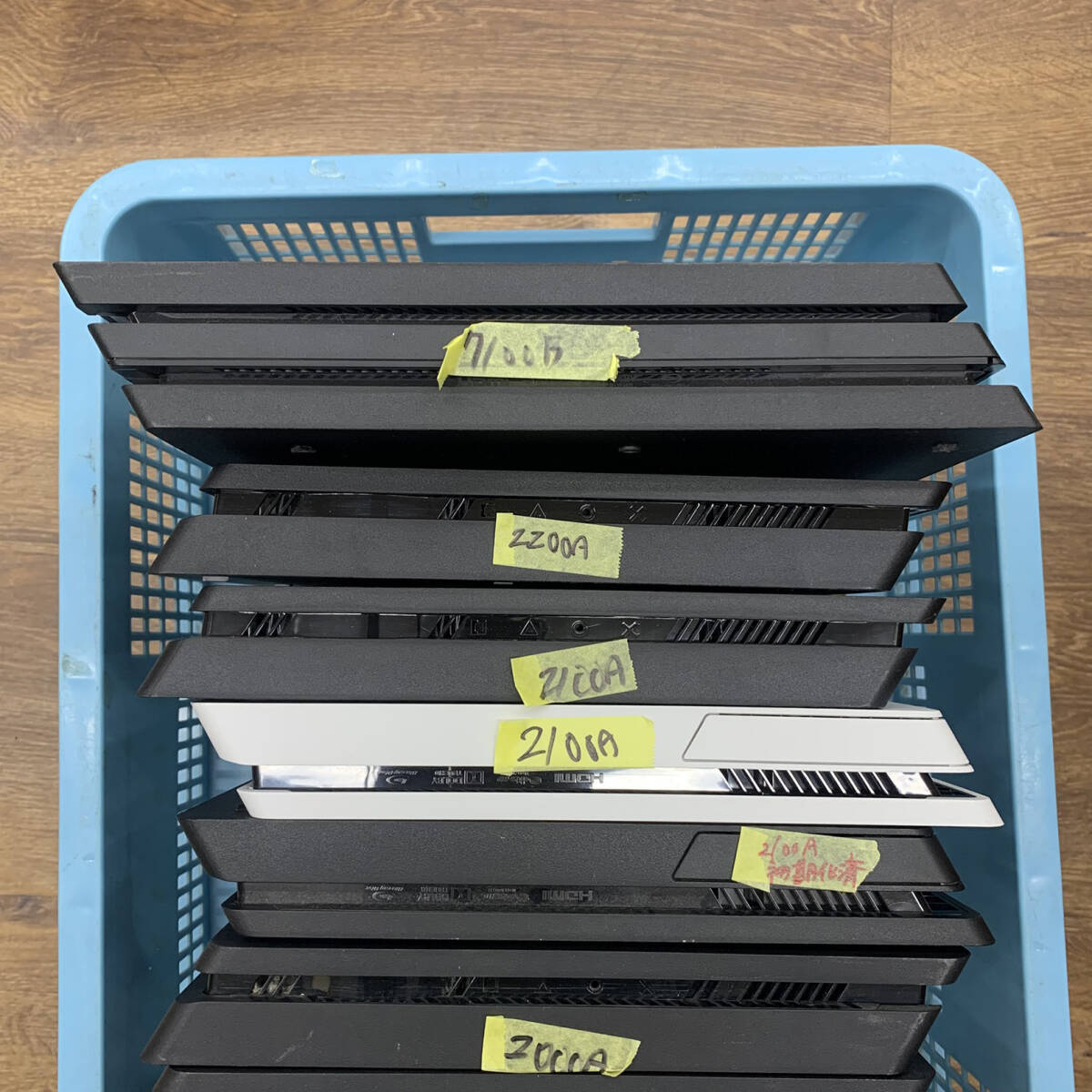 中古・ジャンク品】1円 〜 1スタ PS4本体10台セット 2000A 2100A 中古・ジャンク品】1円 〜 1スタ PS4本体10台セット 2000A 2100A