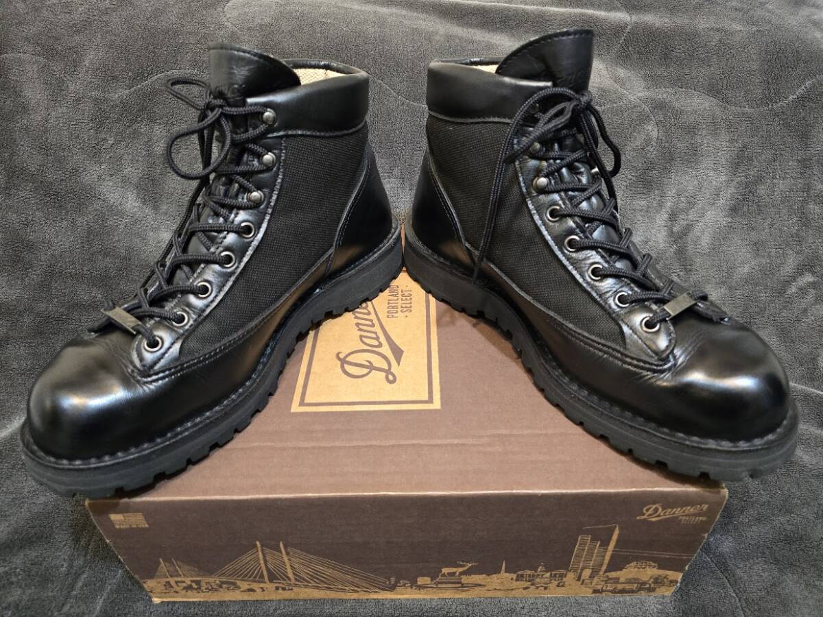 美品 Danner 30465 DANNER LIGHT ダナーライト ブラック 黒 US9 美品 Danner 30465 DANNER LIGHT ダナーライト ブラック 黒 US9