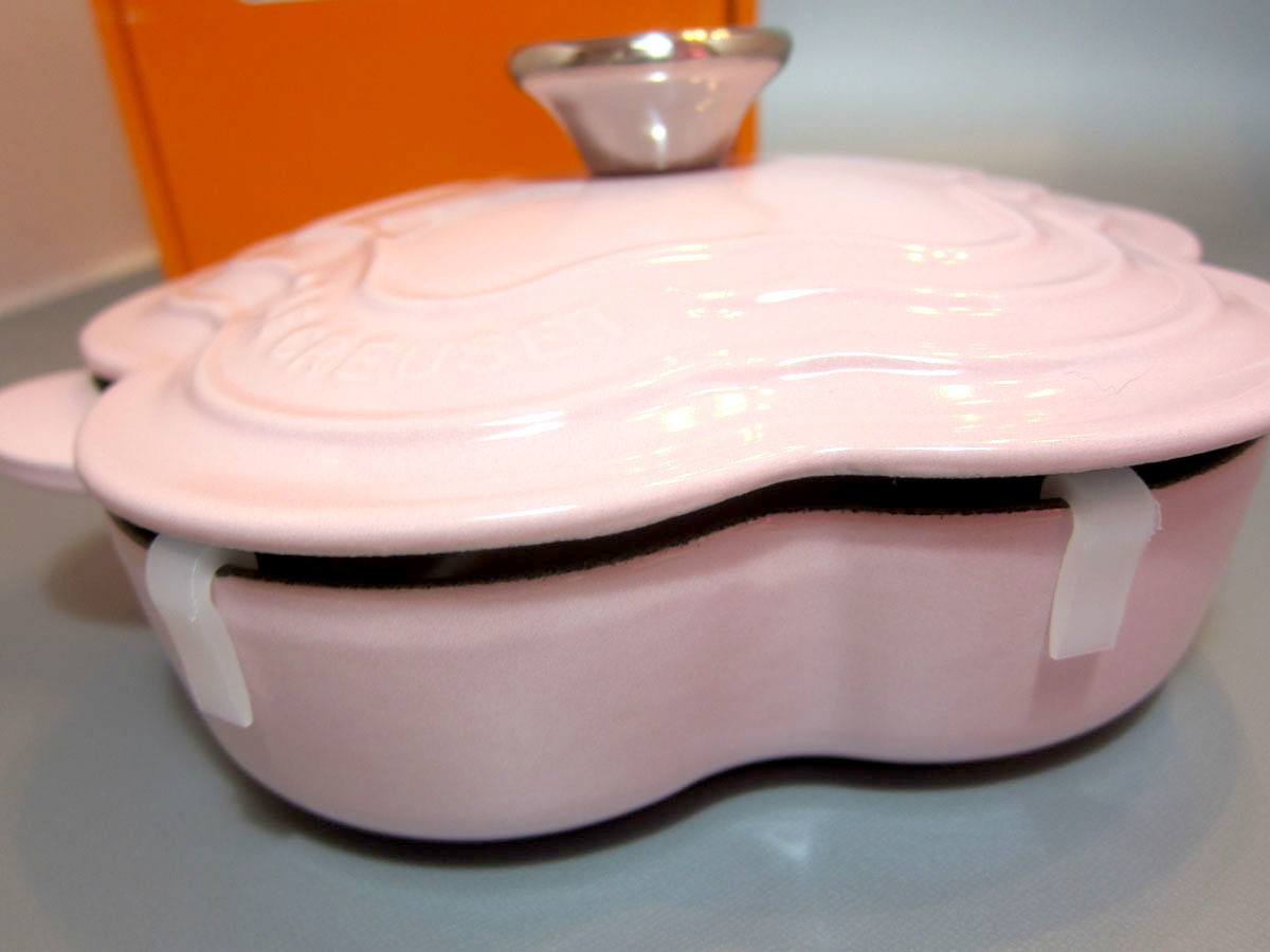 ラスト即決★ルクルーゼ★プレートフルール★フラワー★平鍋★シフォンピンク★フルール★ル・クルーゼ★Le Creuset★新品★開運★お花★