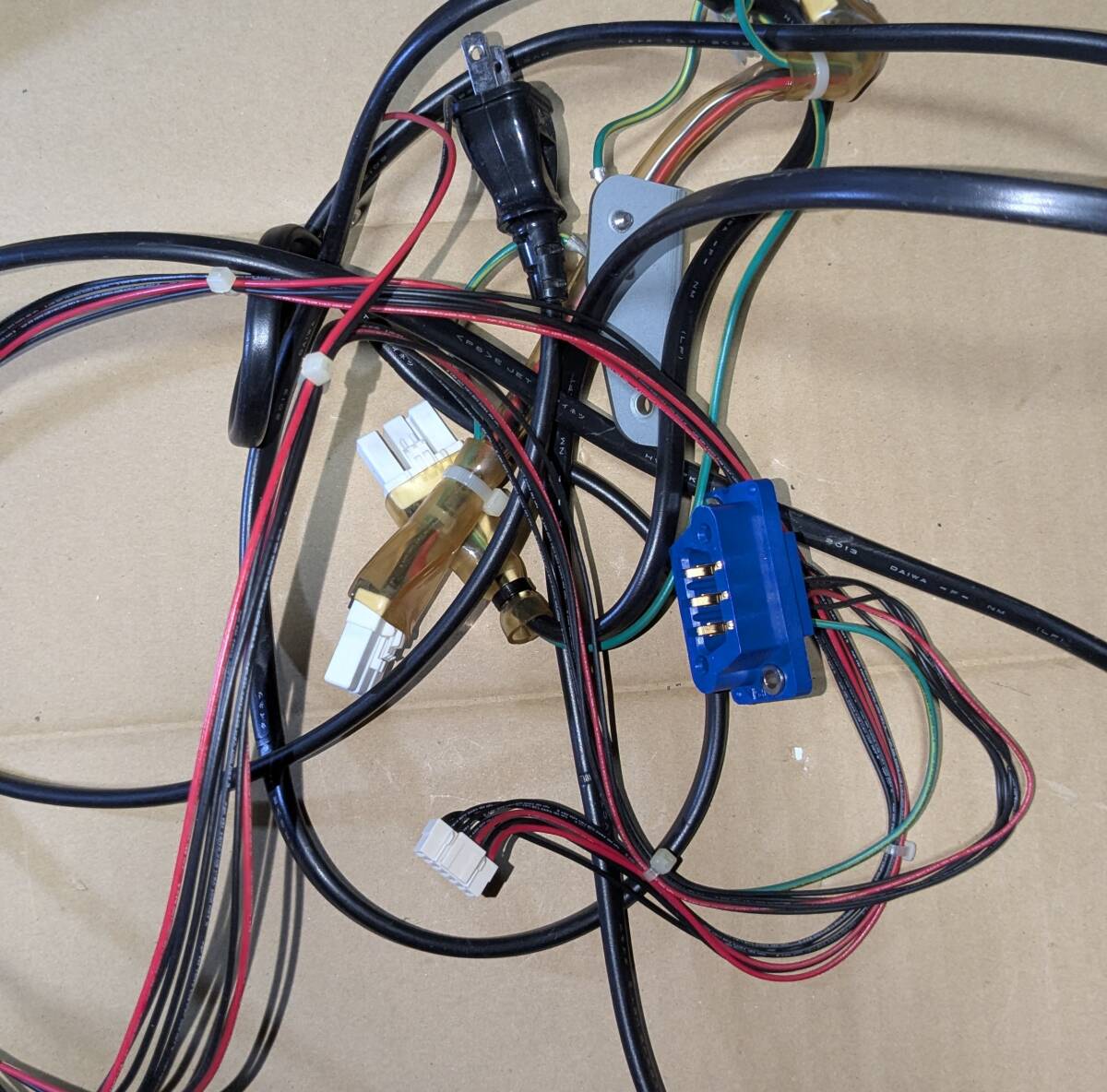 item_image_3