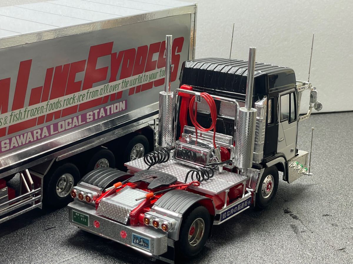 希少 1/32 大型デコトラ プロフィアヘッド 後輪3軸トレーラー 希少 1/32 大型デコトラ プロフィアヘッド 後輪3軸トレーラー
