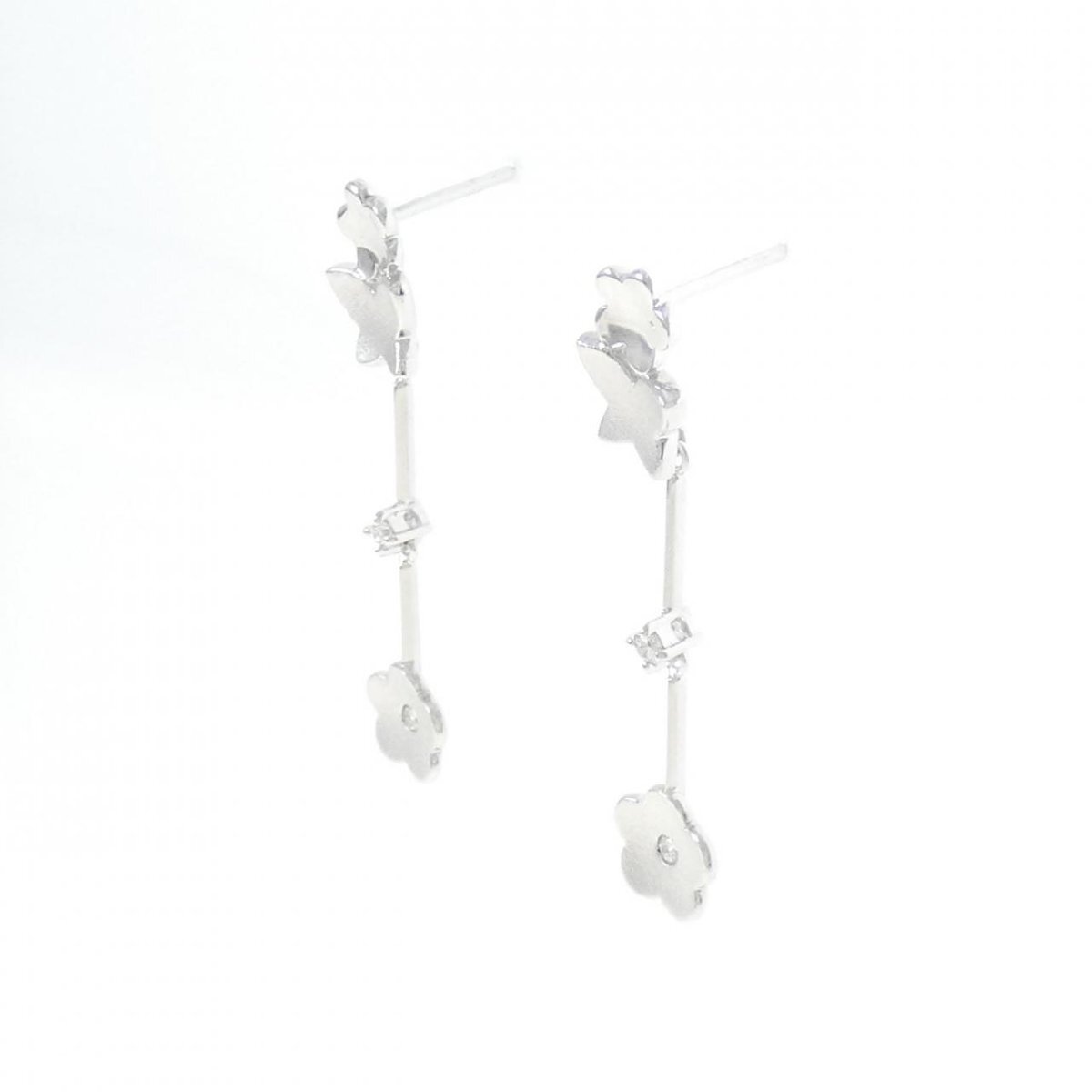 K18WG フラワー×バタフライ ダイヤモンド ピアス 0.08CT