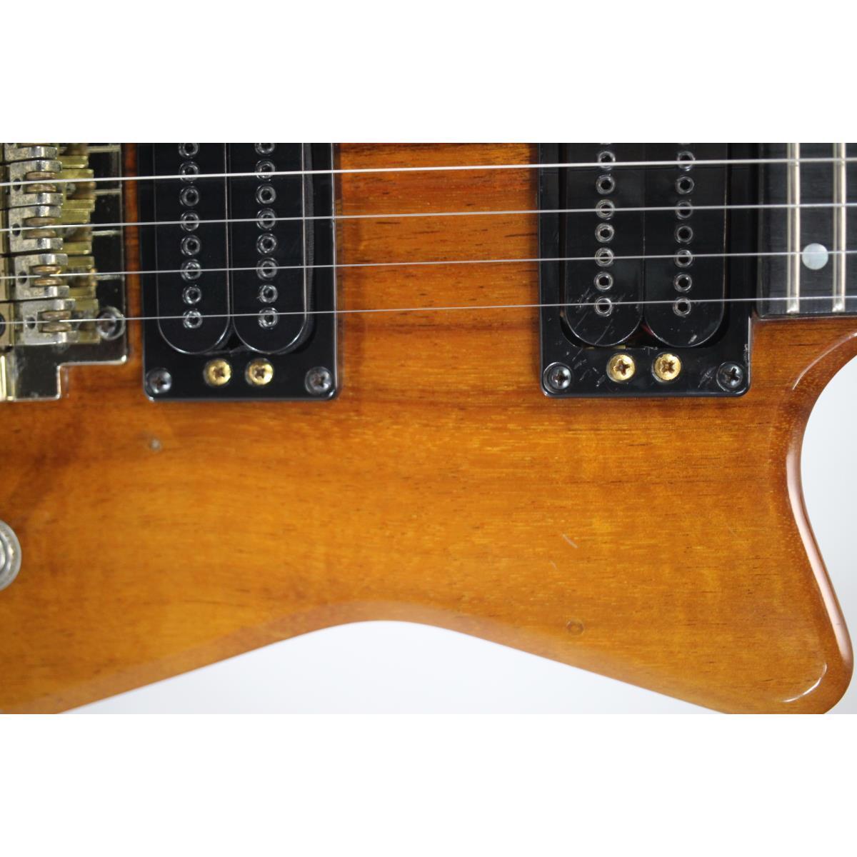 CARVIN V220