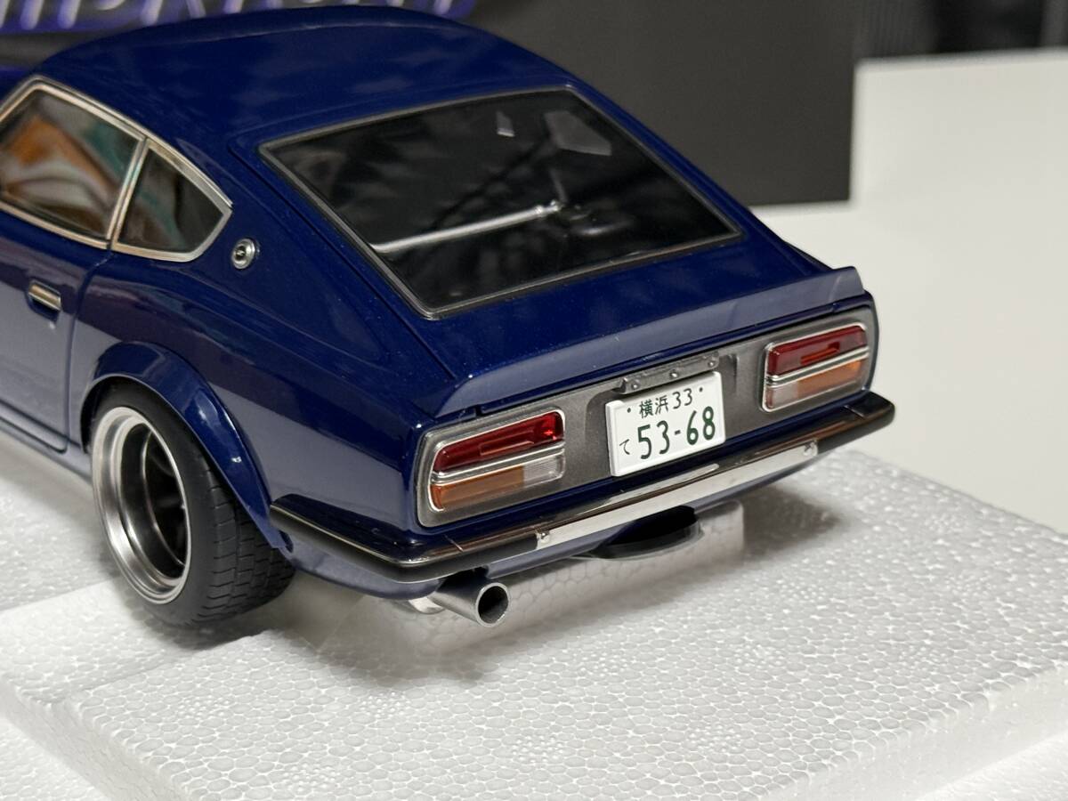 絶版品】77451 オートアート1/18 日産 フェアレディZ S30 湾岸 絶版品】77451 オートアート1/18 日産 フェアレディZ S30 湾岸