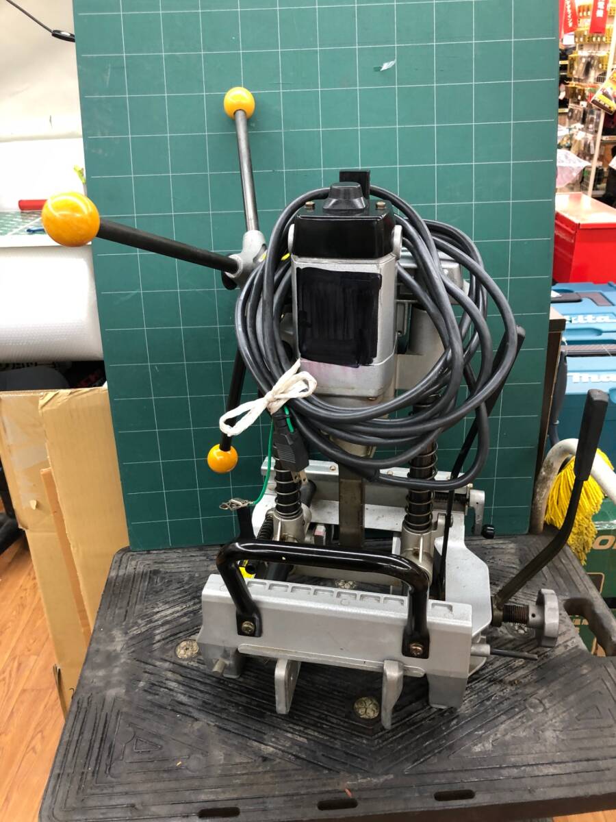 中古品 電動工具 マキタ makita 手動角ノミ 7304 本体のみ.木工 中古品 電動工具 マキタ makita 手動角ノミ 7304 本体のみ.木工