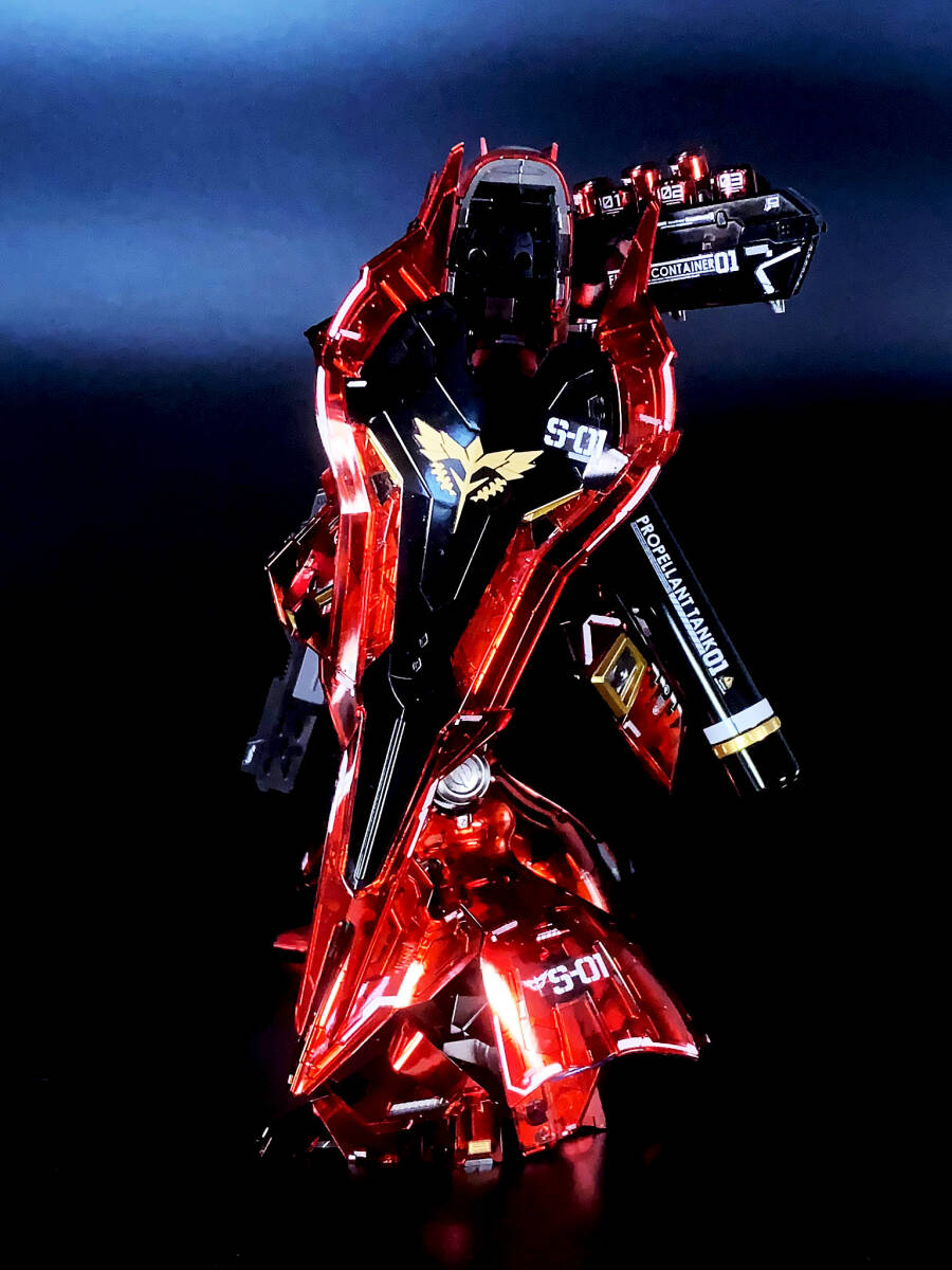 RG 1/144 ガンダムベース限定 サザビー [メカニカルコアメッキ RG 1/144 ガンダムベース限定 サザビー [メカニカルコアメッキ