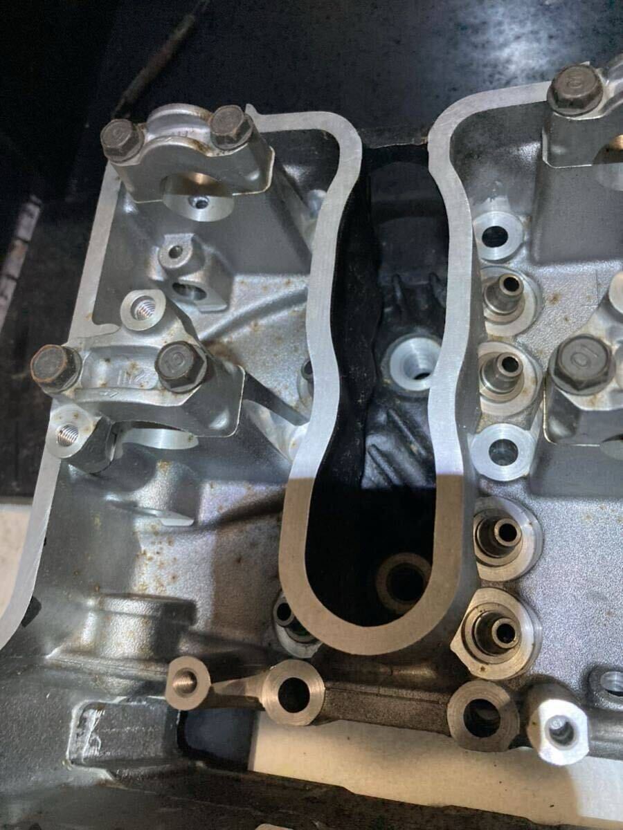 激レアCBX400FF CBX CBX400 2型 新品シリンダーヘッド CBR400F 激レアCBX400FF CBX CBX400 2型 新品シリンダーヘッド CBR400F