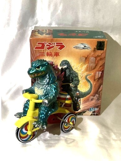 【セール】 Yahoo!オークション ミレゴジ 三輪車 ミレニアムゴジラ M1号 - ゴジラ