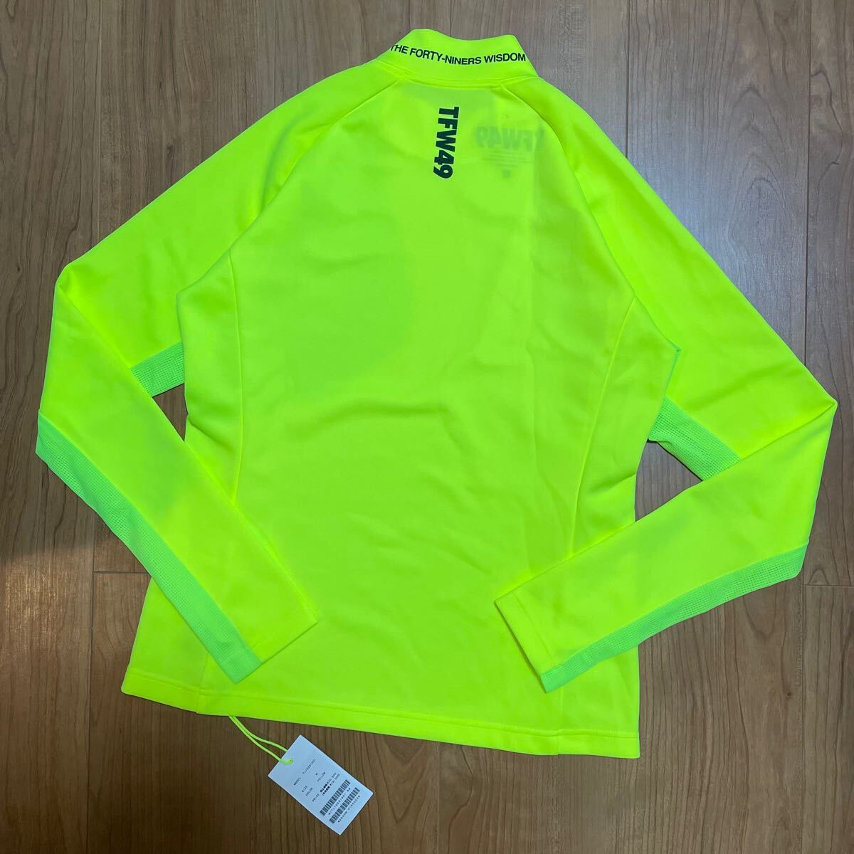 新品未使用タグ付き　TFW49 モックネック　ロングTシャツ　イエロー　ゴルフ　junhashimoto