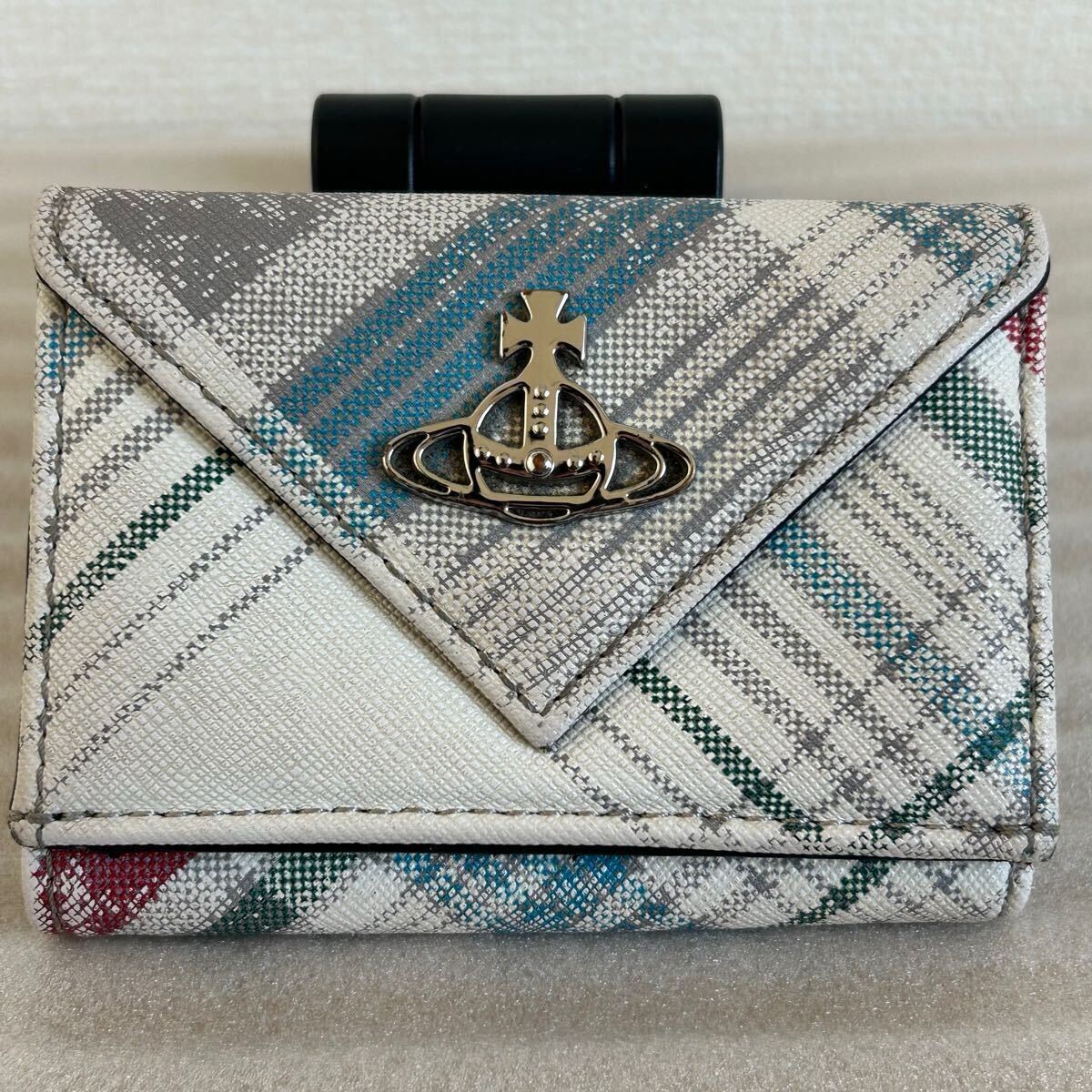 1000円〜 Vivienne Westwood 三つ折り財布 ヴィヴィアン 1000円〜 Vivienne Westwood 三つ折り財布 ヴィヴィアン