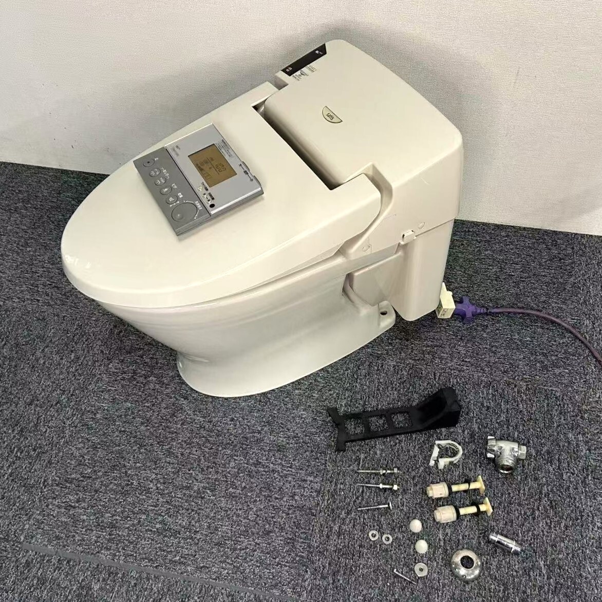 中古】LIXIL リモコン付☆サティスDV ウォシュレット一体型 中古】LIXIL リモコン付☆サティスDV ウォシュレット一体型