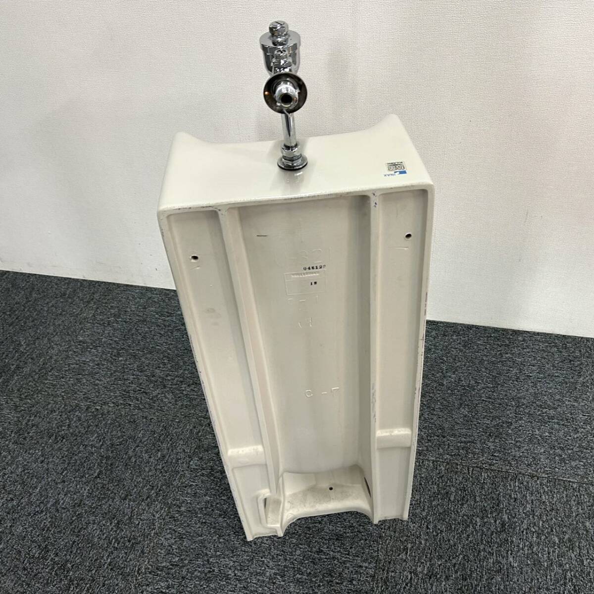 中古】INAX 男性用トイレ 便器「U-321」床置床排水小便器☆#BW1 中古】INAX 男性用トイレ 便器「U-321」床置床排水小便器☆#BW1