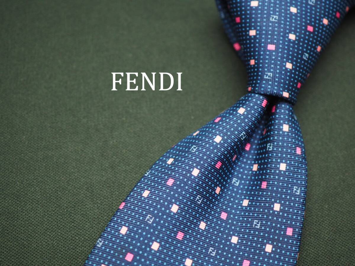 美品【FENDI フェンディ】 C1378 ロゴ ネイビー SILK ブランド ネクタイ 古着 良品