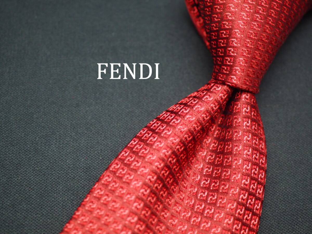 美品【FENDI フェンディ】 C1383 ロゴ ワイン系 SILK ブランド ネクタイ 古着 良品