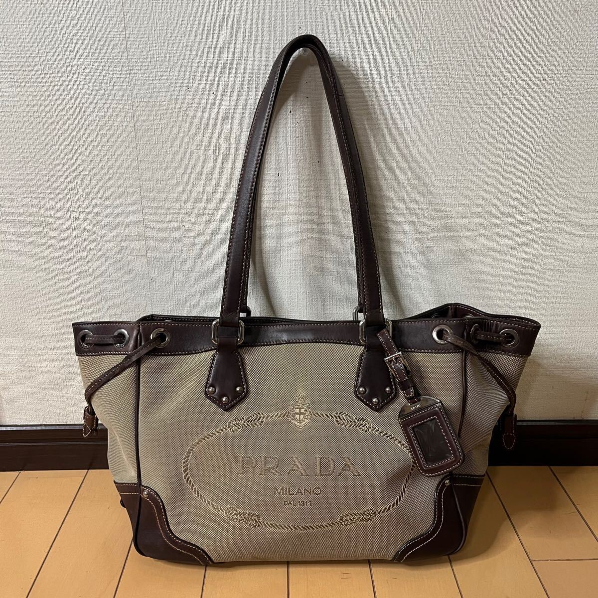 PRADA プラダ トートバッグ ハンドバッグ ショルダーバッグ ロゴ PRADA プラダ トートバッグ ハンドバッグ ショルダーバッグ ロゴ