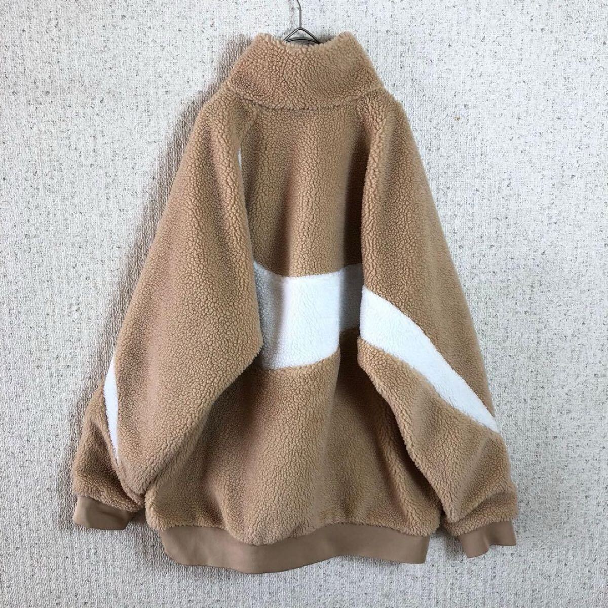 NIKEボアジャケット フリース リバーシブル ベージュ ホワイト